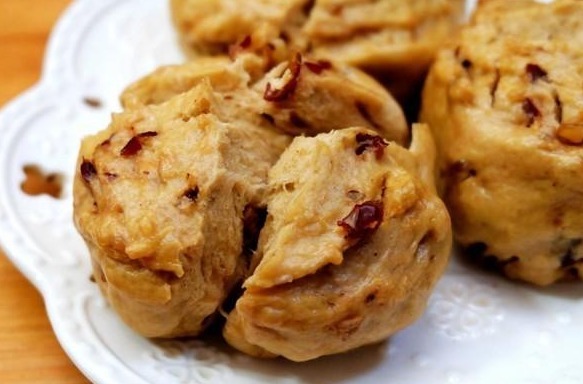  步骤|面包手工揉面，电饭煲烘烤，柔软拉丝超好吃，没有烤箱也能做