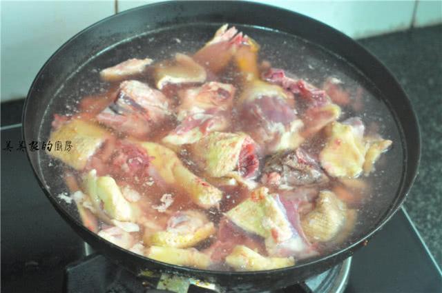  特别简单|鸭子如此烧，不腥不柴特别香，操作简单，我家每年吃掉几十只