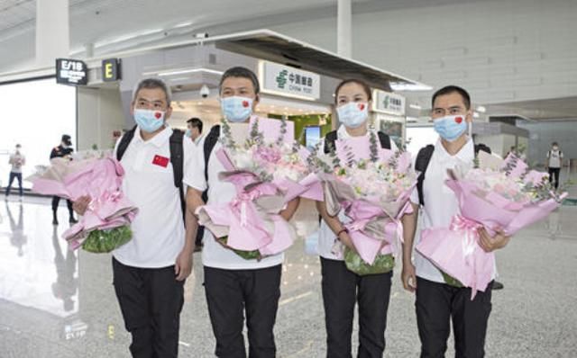 被捕|违法组织120人聚会，被捕人员中近七成感染新冠病毒