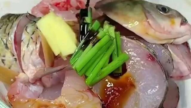  老幼|懒人版红烧鱼块做法简单，营养丰富，老幼皆宜