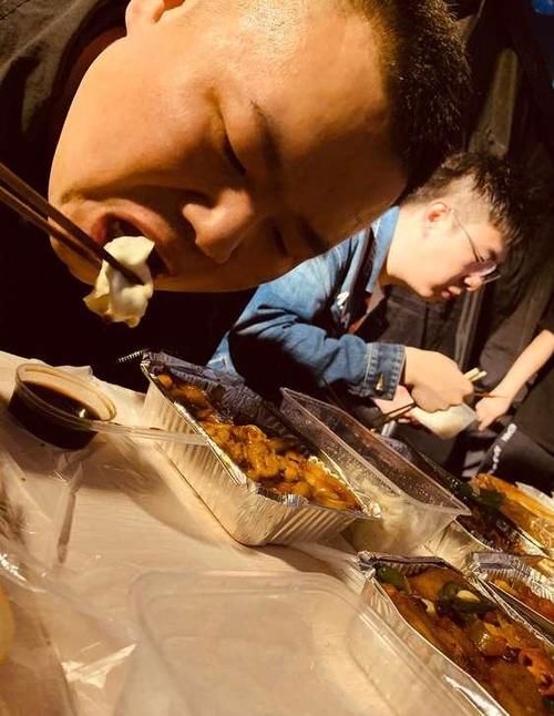  饺子|孙越晒的一日三餐，真会吃！完胜岳云鹏的饺子，难怪肚子越吃越大