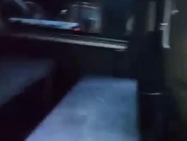  上能|你永远不知道一辆面包车上能下来多少人