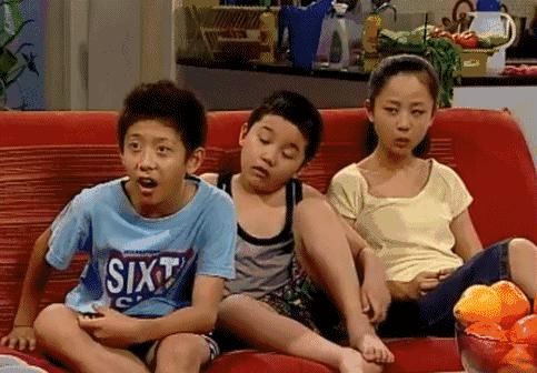 跳河|「带走妹妹，也算解脱」17岁女孩带10岁妹妹跳河，背后真相让所有父母心疼