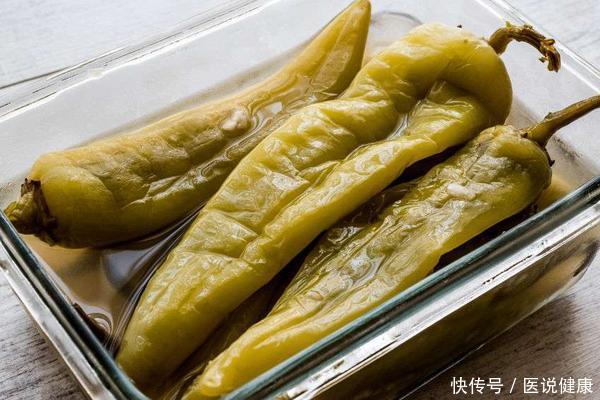病从口入饮食健康需要注意些什么(病从口入，这5类食物要少吃，以免诱发一些疾病，需了解)