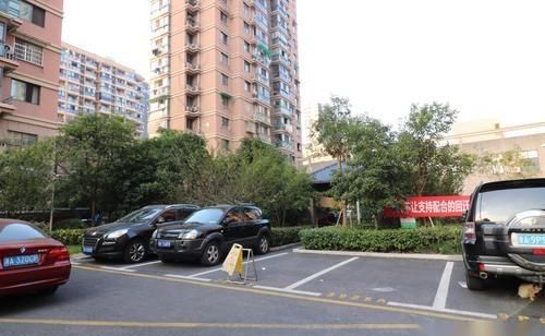 卫生间|许某某有反侦察能力：警犬在其作案的卫生间，都嗅不到来女士的气味