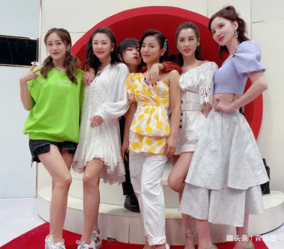 姐姐|当“乘风破浪的”姐姐们脱离滤镜,这颜值和身材,谁最像女团