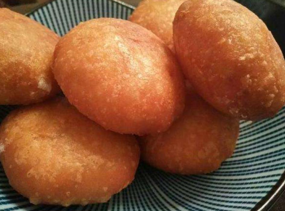 外酥|做炸糖糕,掌握2个技巧,不开裂不漏糖,外酥里软,个个空心