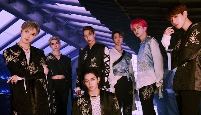 追星|黄旭熙公费追星，偶像是EXO金钟仁，现在和偶像直接成为队友！