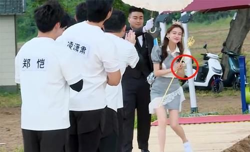  造型|杨颖的新手机壳的造型火了，仔细看很符合她“女汉子”的人设