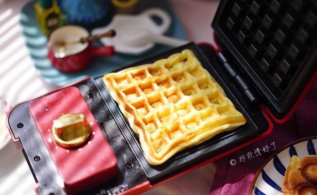  三明治机|厨艺小白怎么涉猎甜品领域？其实华夫饼、鸡蛋仔很简单啦