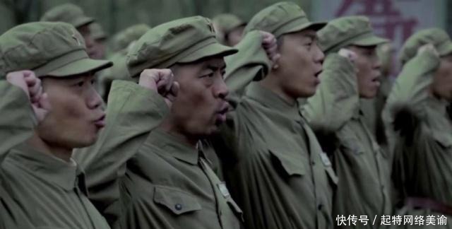 首长|志愿军打扫战场,发现令人震撼的一幕,首长也为之深深感动!