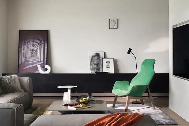  成都|成都 240 m2 极简大平层，兼顾自由与温暖的家