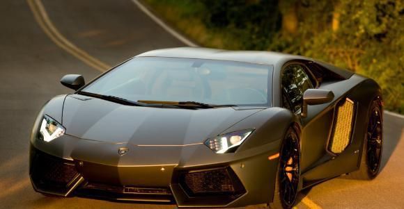  当年|当年花5000块钱，打造出“兰博基尼”去兜风的农村大爷，后来如何