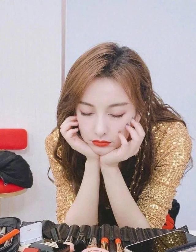  四公淘汰|吴昕袁咏琳浪姐出局，张萌被淘汰继续回公司做老板娘？