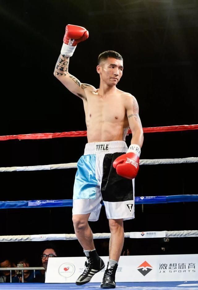 中国|中国拳击上演无间道对决!拳坛刘德华客场挑战拳坛梁朝伟