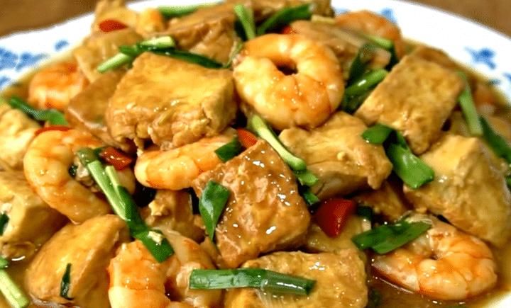 炒出香味|这是家人最爱吃的下饭菜,上锅一焖,鲜嫩又下饭,一周吃3次
