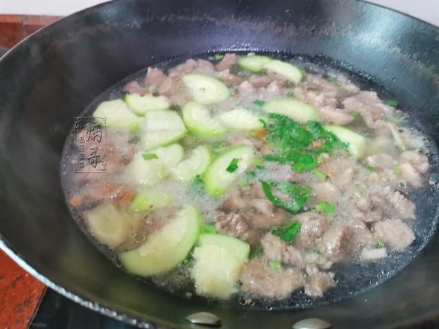 大人|鸭胸肉炖汤又柴又硬,大人小孩都不吃,教你这样煮鲜嫩爽滑抢着吃