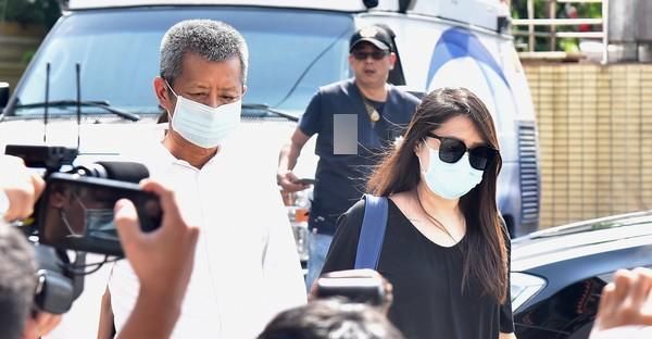  白色|小鬼黄鸿升遗照曝光，爸爸忍痛挑选：是他最喜欢的照片