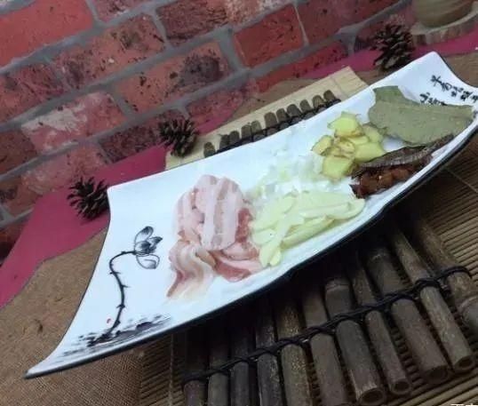 宝妈|?产后坐月子,适合宝妈的一款下奶神器,绝对的高档上位餐!