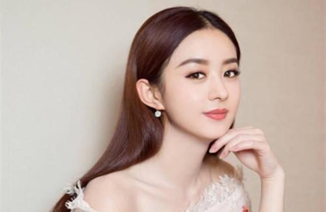  黑料|赵丽颖又摊上事了，黑料中加了一项吃饭扒盘子，铁粉解释是p图