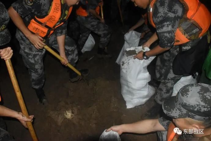  临汾|重回22年前抗洪战场，“临汾旅”打响攻坚战保卫马鞍山