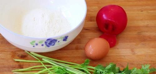  诀窍|教你西红柿疙瘩汤做法，学会这诀窍，口感劲道，一顿2碗不够