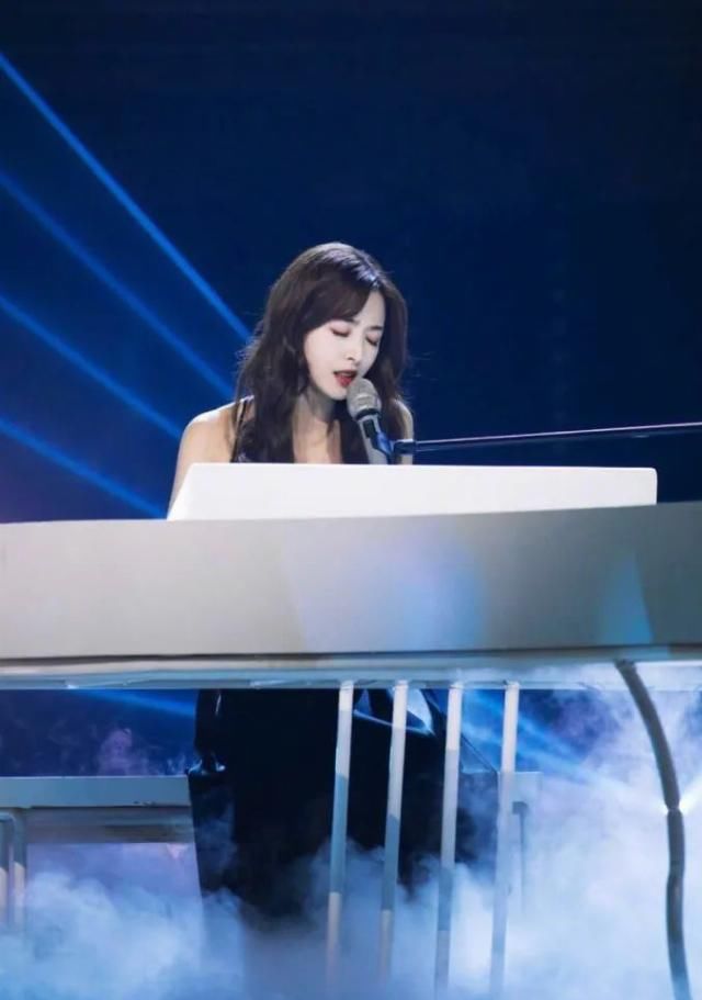 淘汰|十大《浪姐》魅力美女!万茜张含韵金晨性感,第一却是她