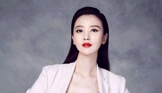  道歉|许飞，你要用道歉洗白，还是要多跟张萌学学啊