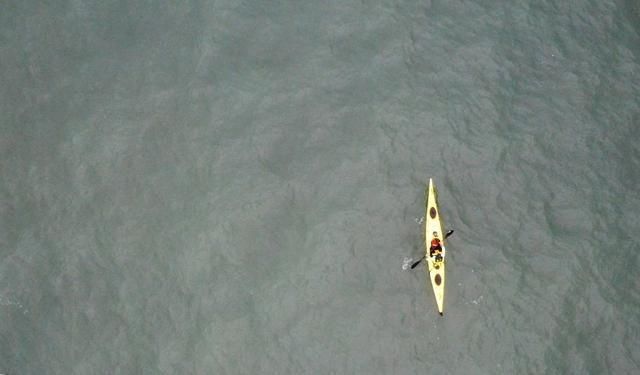 渤海湾|一人一舟、乘风破浪,他用27小时穿越渤海湾