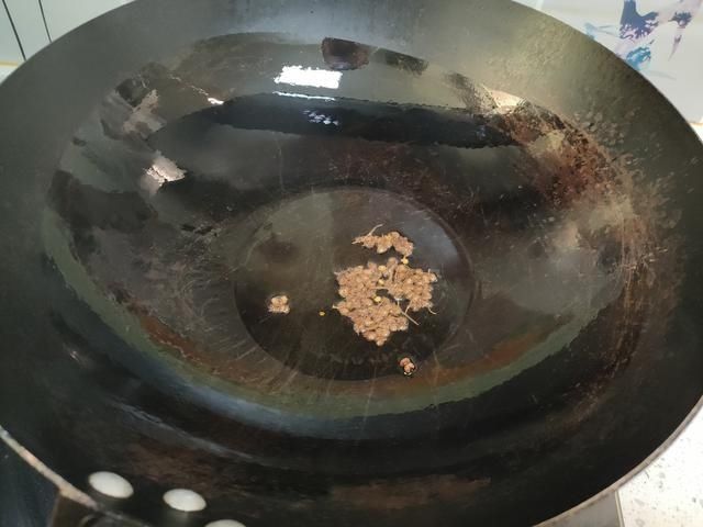 绿豆芽|炒豆芽最忌直接下锅,大厨教您一妙招,豆芽不出水、脆爽又入味