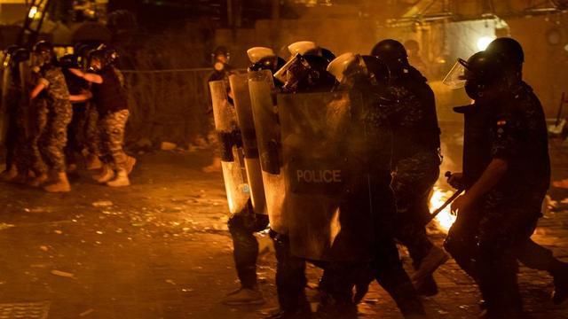  社区|美国白人武装成功在科罗拉多逆袭：持枪赶走“起义军”，阻止暴动