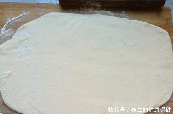 烙饼|烙饼总是发硬不起层牢记这一步，个个松软起层，比手抓饼好吃！