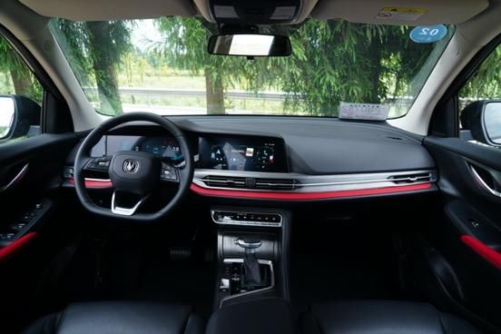 蓝鲸|恬静身躯下的澎湃心脏——长安CS55PLUS蓝鲸版试驾