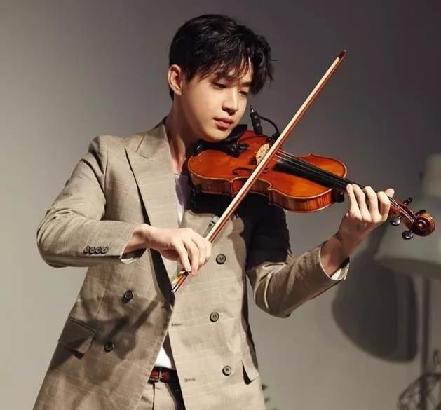  开播|“全能偶像”刘宪华《征途》开播，从音乐天才到演员的完美转变