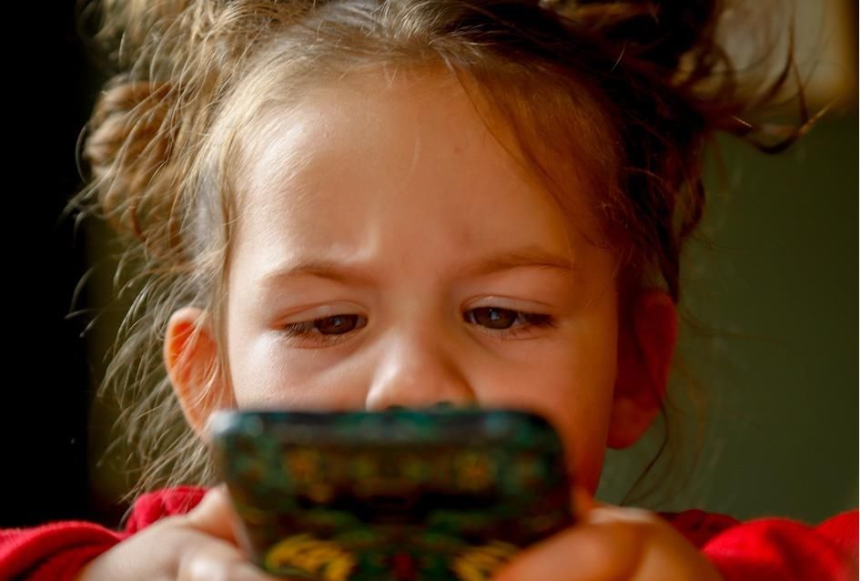  手机|小学生手机不宜安装这5款软件，耽误学习还易被带坏，家长快自查