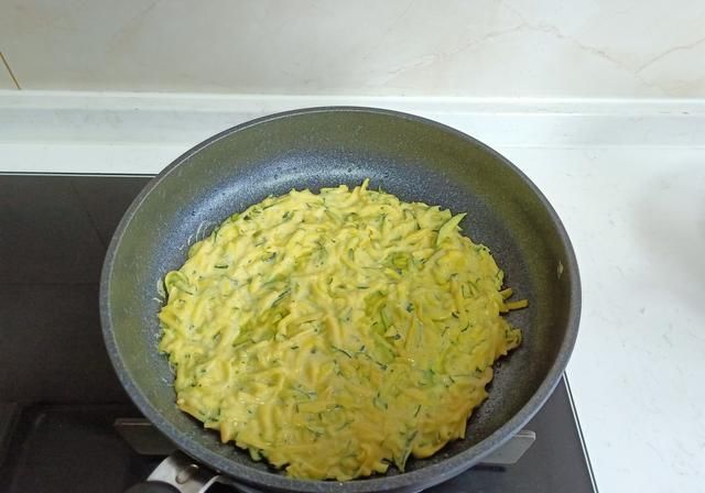  清香|一家子的极简早餐走红，清香软嫩却营养齐全，网友：一片冷淡风