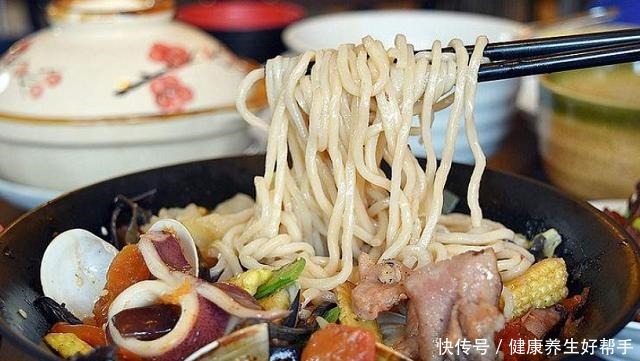 面钱|“最任性”面馆,只需付一碗面钱配菜随便吃,结账时发现太天真!