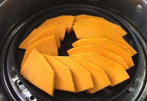  一滴水|秋季要多吃南瓜，不加一滴水，不油炸，软糯香甜，比面包还好吃