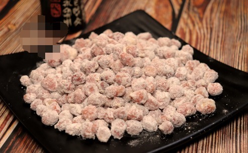 吃法|天冷花生米别再油炸了,教你一个新吃法,10分钟出锅,好吃嘎嘣脆