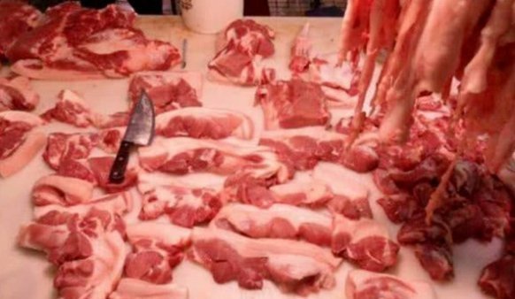 猪肉|同样是猪肉，为什么超市的没臭味，菜市场的一股腥味以后别挑错
