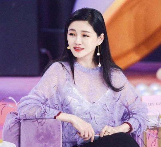  女王|43岁大S大方承认失去事业心：她真的活成了励志女王的反面吗？