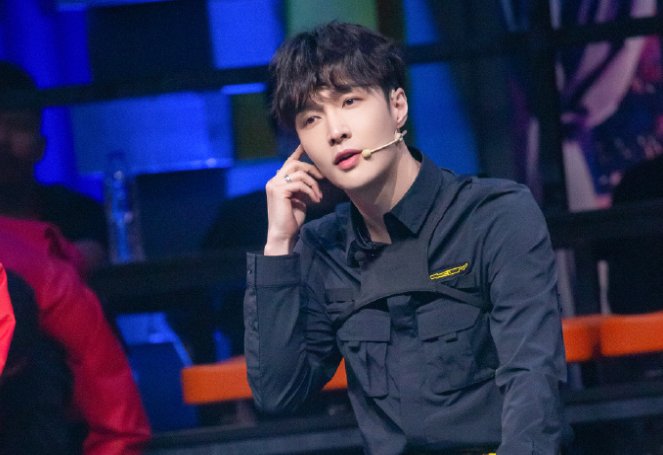  录制|张艺兴阻止工作人员录制，其实是出于好心，少年之名总决赛开始