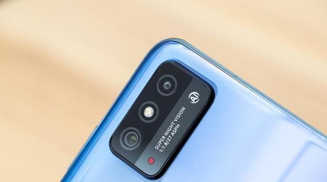 荣耀X10|发布不到两个月降至2199, 8GB+128GB, 网友: 5G手机真不保值!