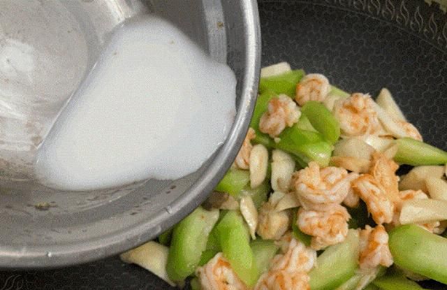  必吃|夏季我家必吃的消暑降火美食，三高肥胖人群放心吃，强烈建议收藏??