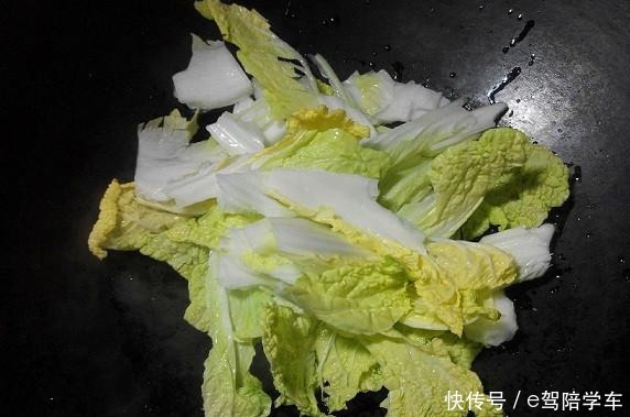 腐竹|要说好吃下饭,那还得是家常菜超简单的白菜腐竹,走起!