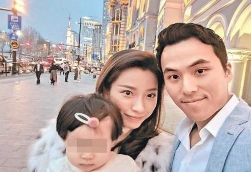  提升|何猷启恋上21岁大学生？买名牌为其提升品位，曝光后公布已离婚