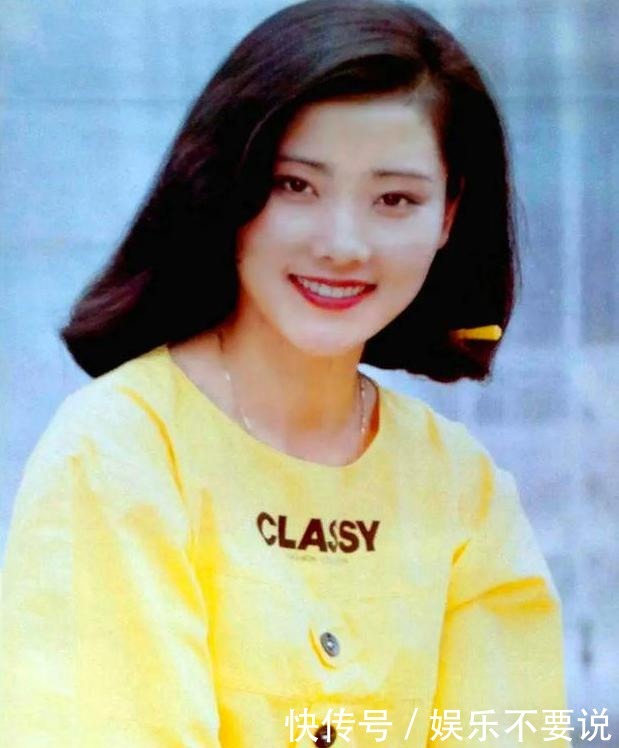 父亲|何赛飞和妹妹十年“夫妻”,与初恋裸婚恩爱32年,今成大赢家