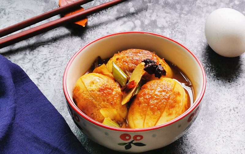  早餐|鸡蛋别总白水煮，试试这样做，香辣入味，挑食的孩子抢着吃！