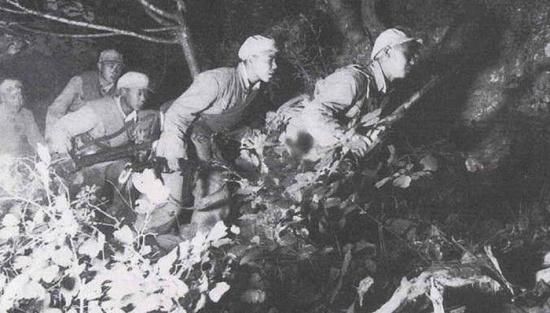 长津湖|长津湖的夜晚，是属于志愿军的，部队向南开进6天美军才发现