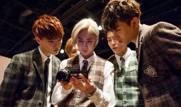 如今|杜华曾赌上一亿为UNIQ造势,如今正好六周年,就赌赢了王一博